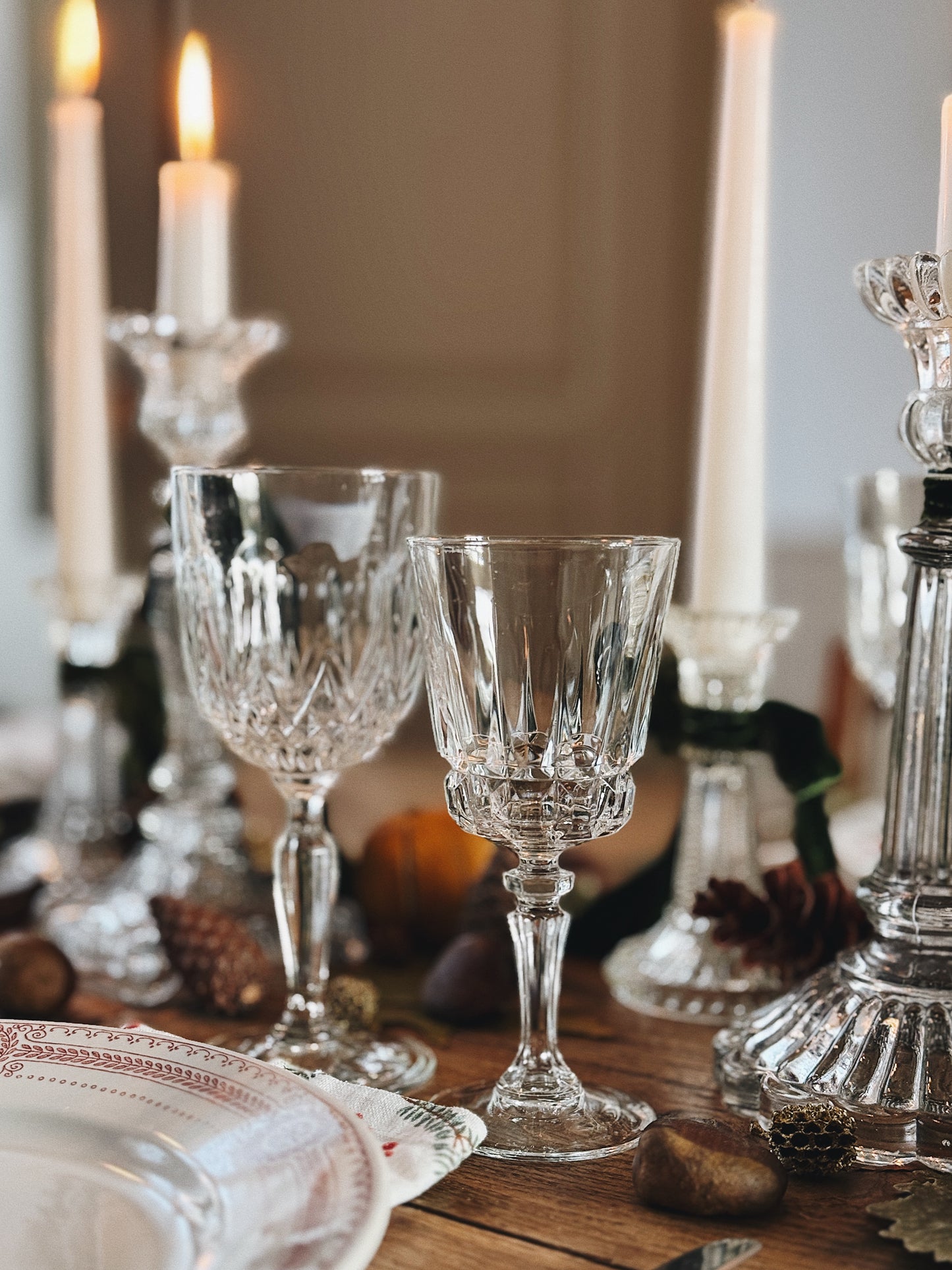 6 verres à vin dépareillés en verre — Arsène