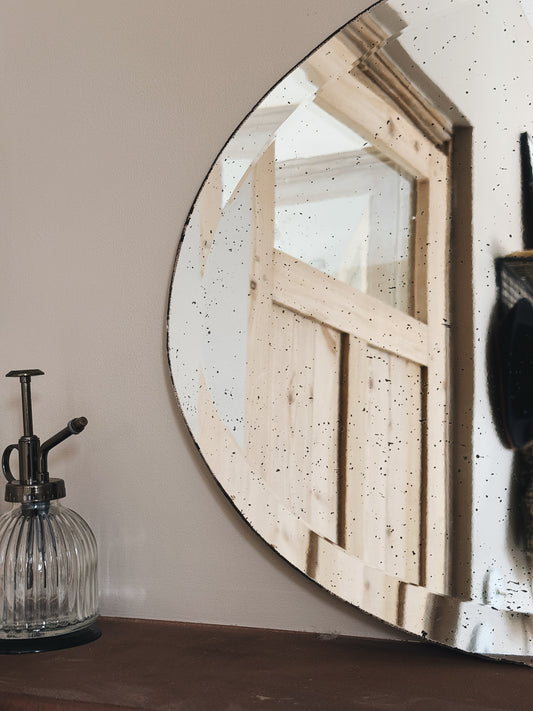 Miroir ovale ancien biseauté — Orphéon