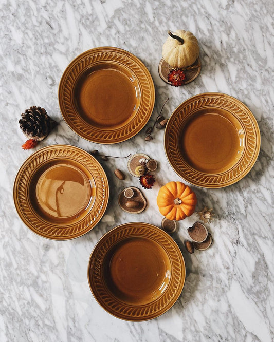 Assiettes ambrées — Perrine