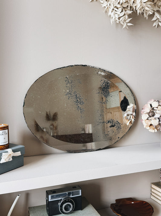 Miroirs anciens biseautés — Délia
