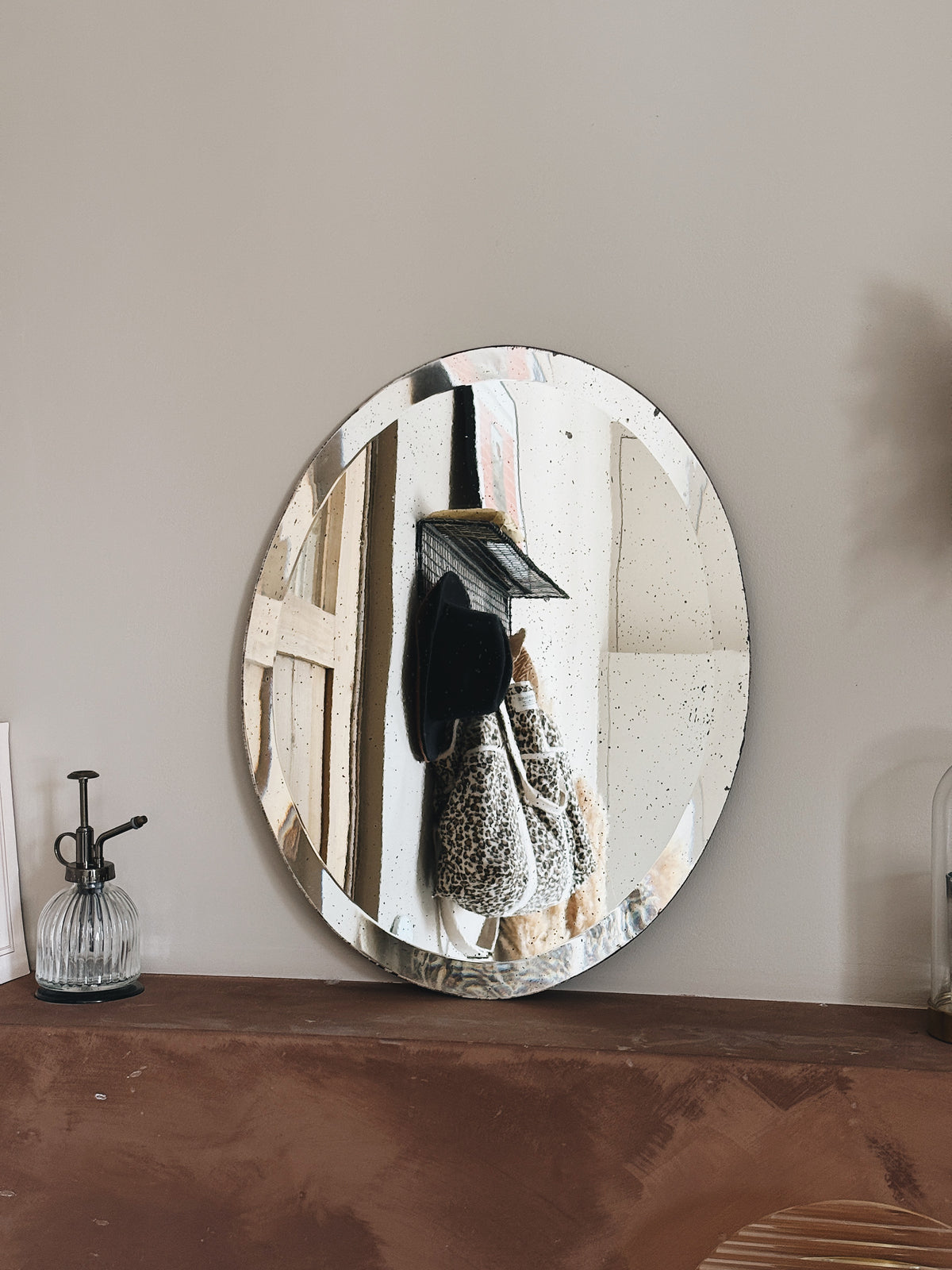 Miroir ovale ancien biseauté — Orphéon