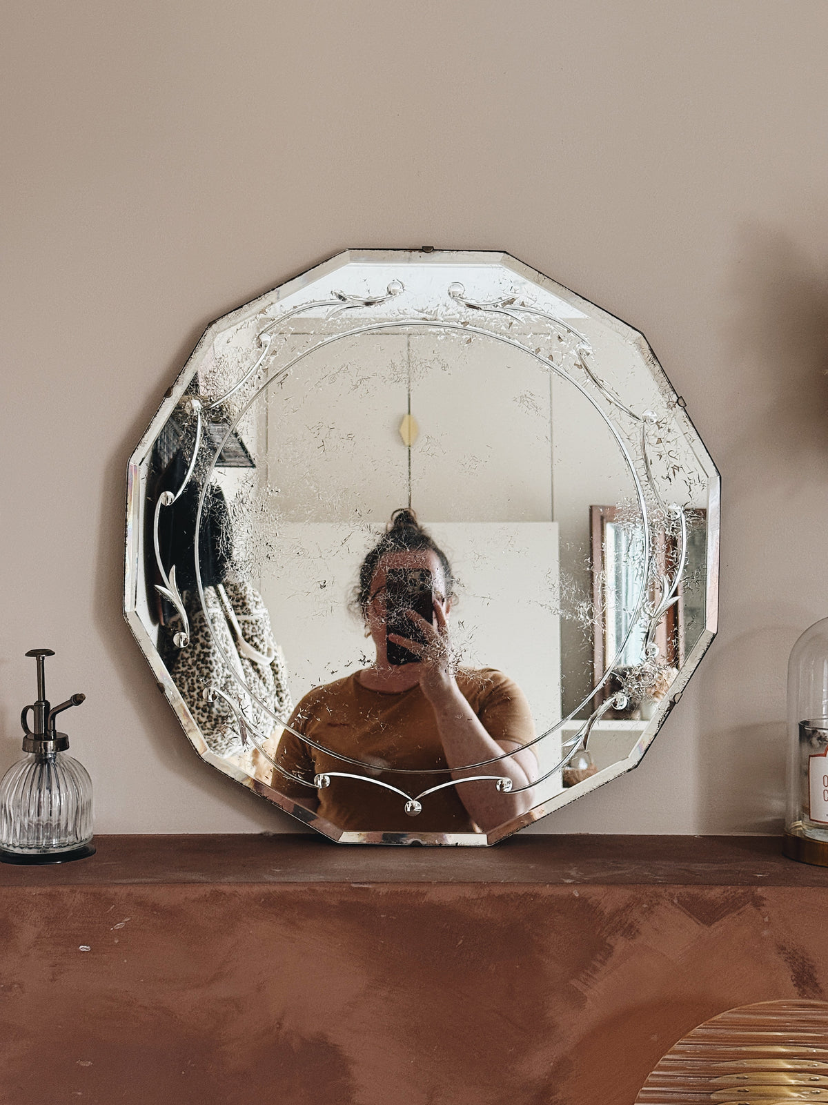 Miroir rond ancien biseauté — Lucrèce