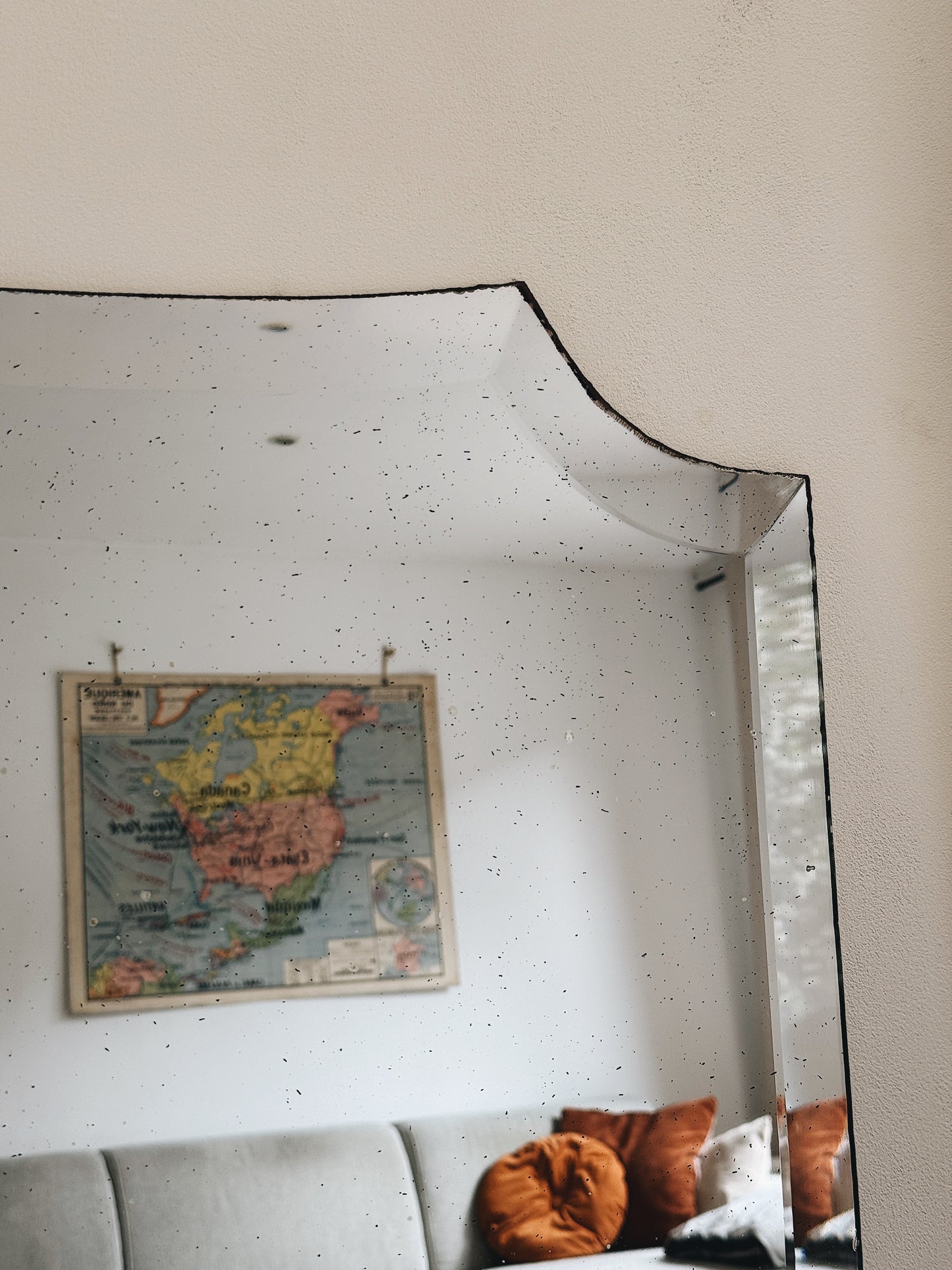 Miroir ancien biseauté — Madeleine